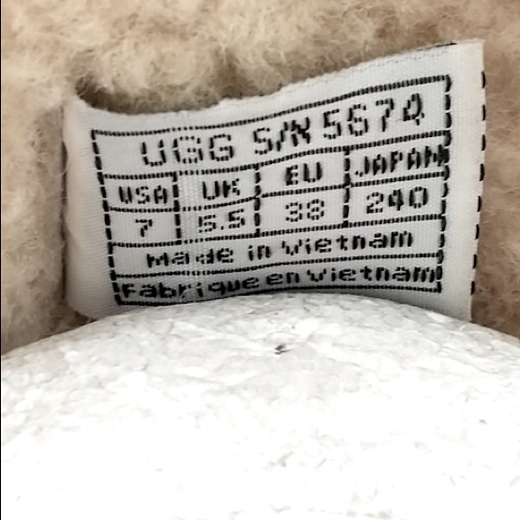 ❤️CLEARANCE🌺UGG Elijo boots size 7 - Picture 9 of 9